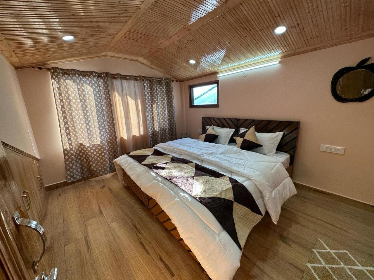 Nav Nidhi B&B Shimla Zewnętrze zdjęcie