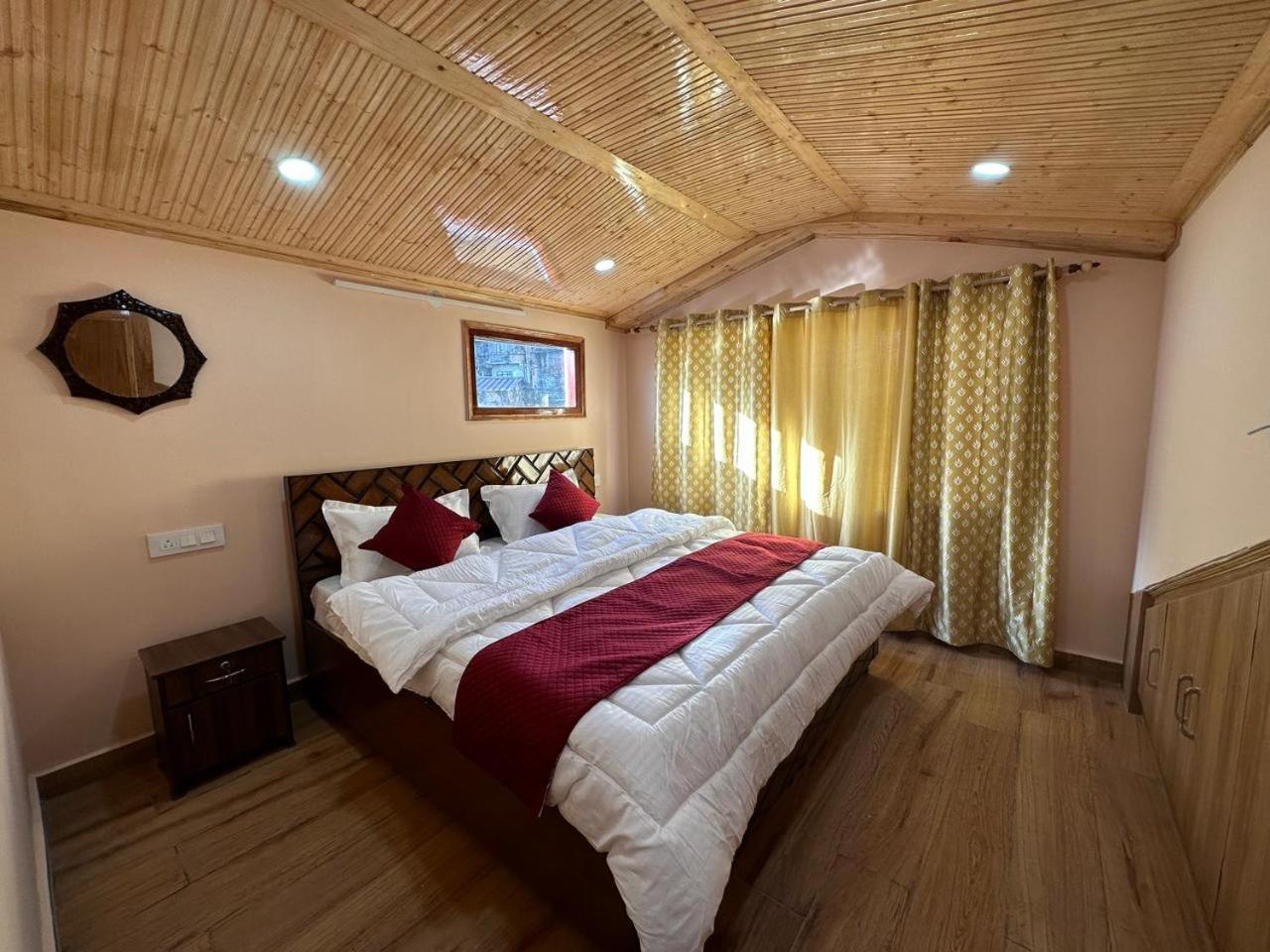 Nav Nidhi B&B Shimla Zewnętrze zdjęcie